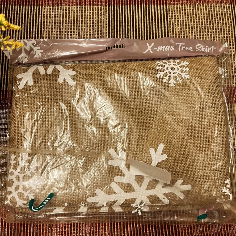 Rustic Burlap Christmas Tree Skirt – 48” Snowflake Farmhouse Style – NWT - Picture 10 of 12